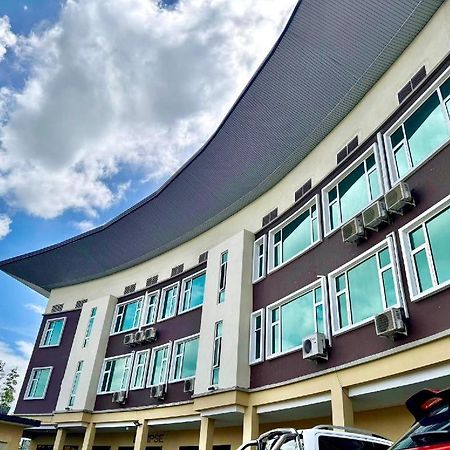 D Arc Hotel Kota Kinabalu Exterior foto