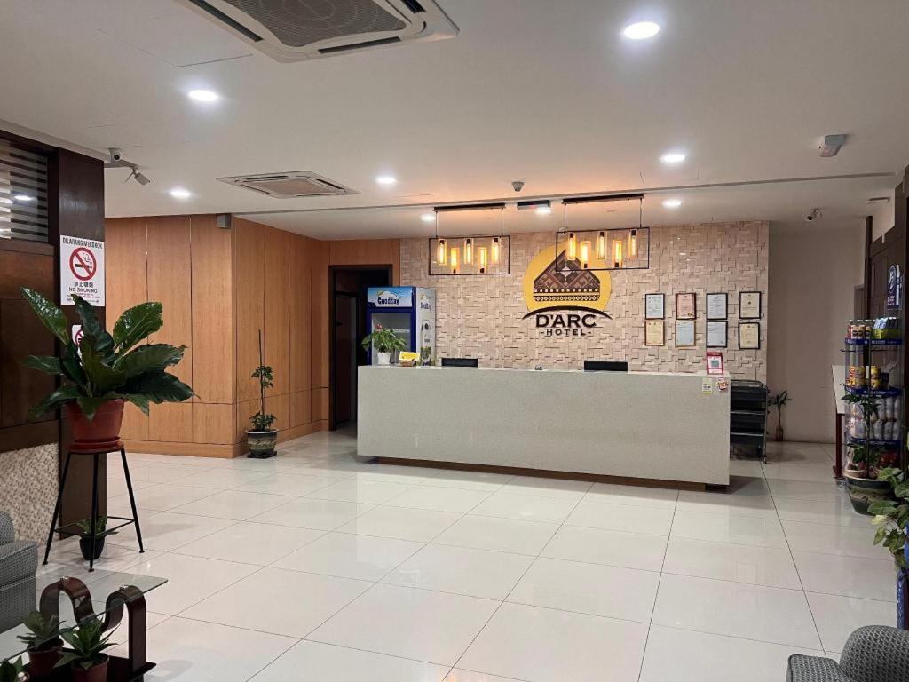 D Arc Hotel Kota Kinabalu Exterior foto